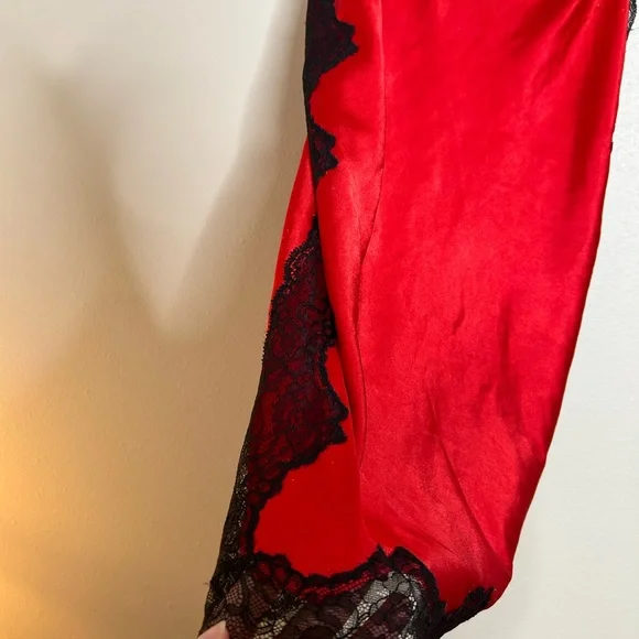 GUC Victoria’s Secret red mini slip dress - Picture 2 of 7